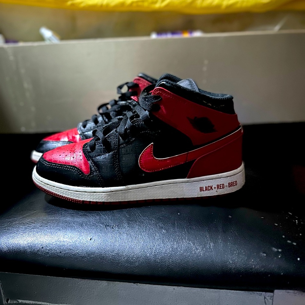 Jordan 1 mid bred